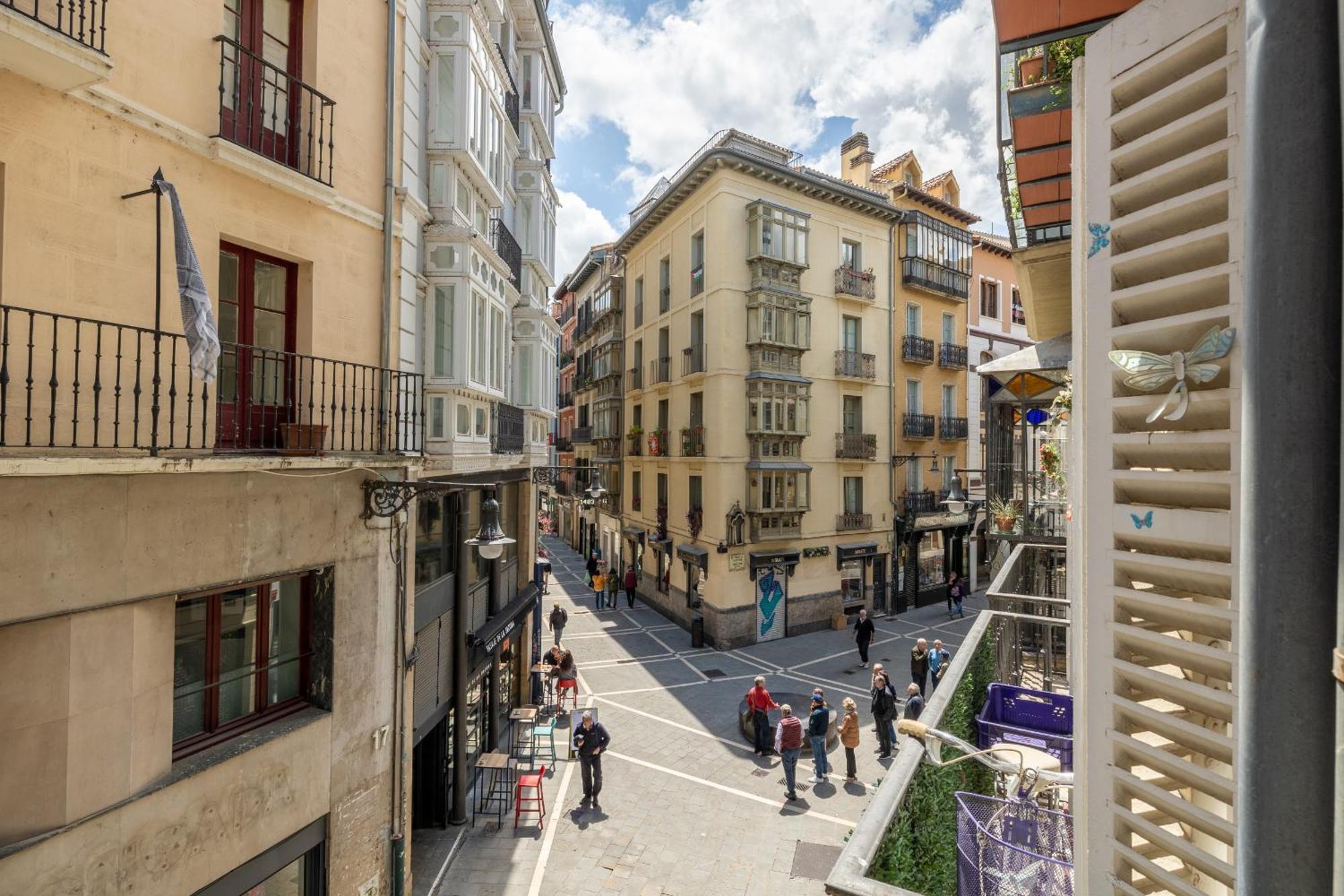 Tuapartamento Centro Pamplona - Zapateria 30 Exterior foto