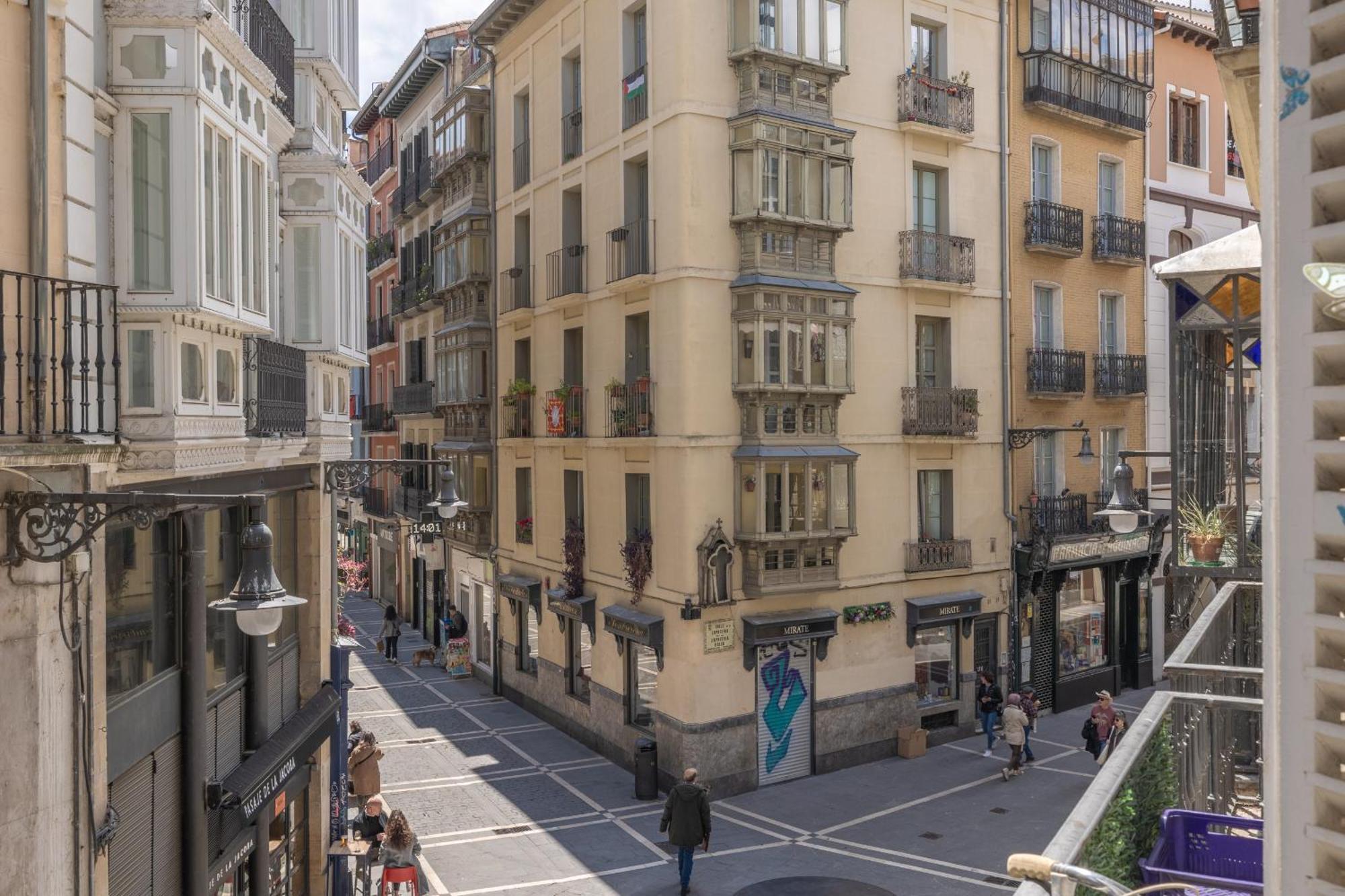 Tuapartamento Centro Pamplona - Zapateria 30 Exterior foto